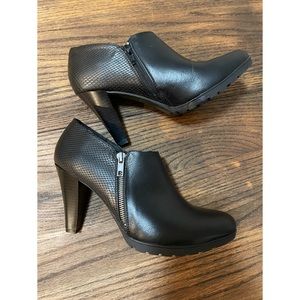 White Mountain bootie heels